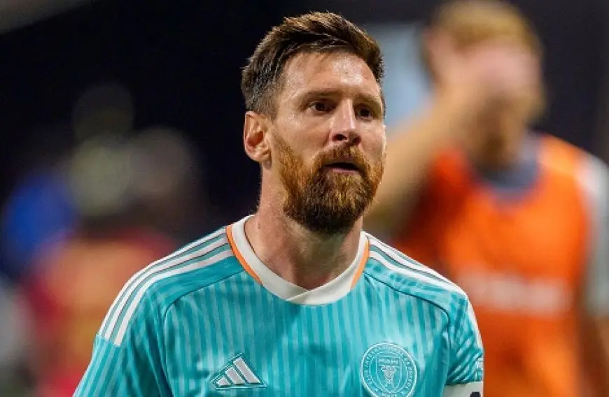 ميسي: أفتقد جماهير برشلونة