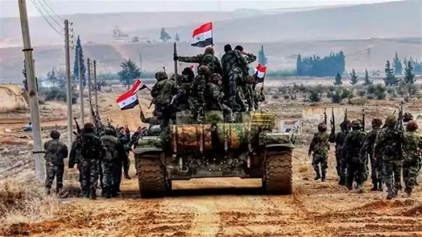 الدفاع السوري يبدأ الانسحاب من أكبر قاعدة عسكرية بحمص