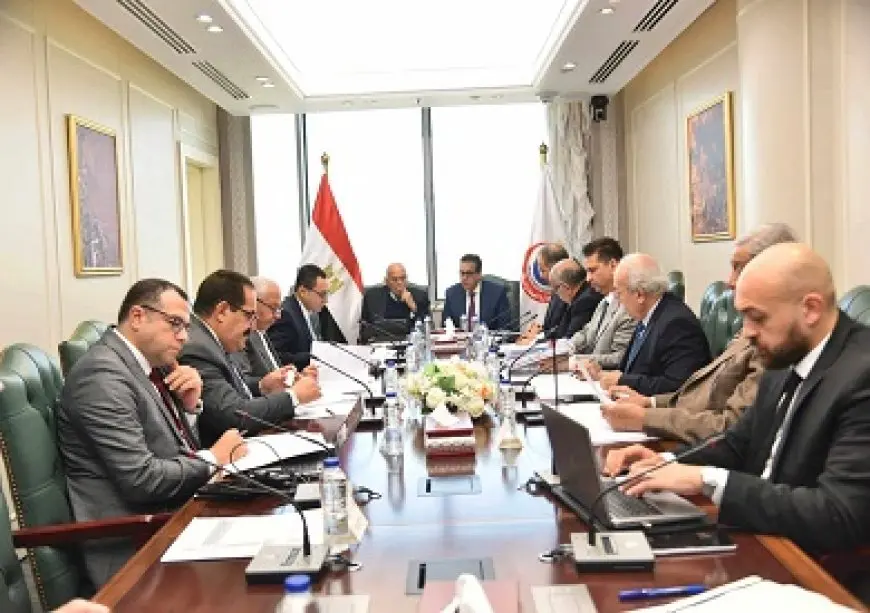 وزير الصحة يناقش مقترح إنشاء منصة موحدة لإدارة عمليات زراعة الأعضاء بشكل أكثر كفاءة وأمان