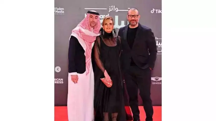 يسرا تنشر صورًا جديدة لها من حفل بيلبورد لنسخته العربية