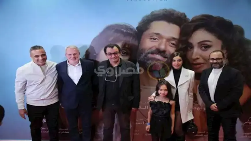 كريم محمود عبدالعزيز ودينا الشربيني وياسمين رئيس يحتفلون بالعرض الخاص لفيلم “الهنا اللي أنا فيه”