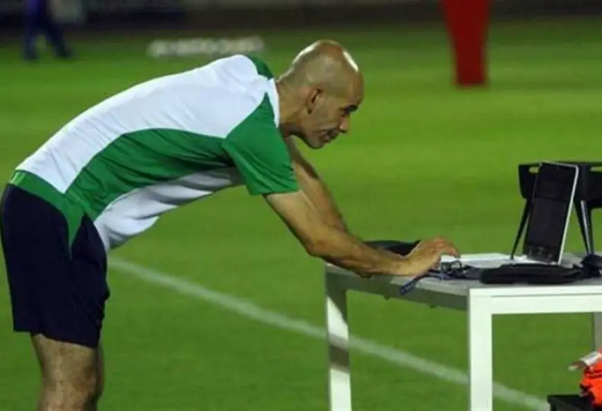 شيخ بوزيان يصل القاهرة للانضمام لجهاز جروس في الزمالك