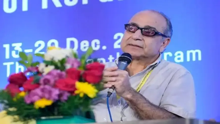 أحمد كمال يتسلمه.. “شرق 12” يحصل على تنويه من لجنة تحكيم مهرجان كيرلا السينمائي