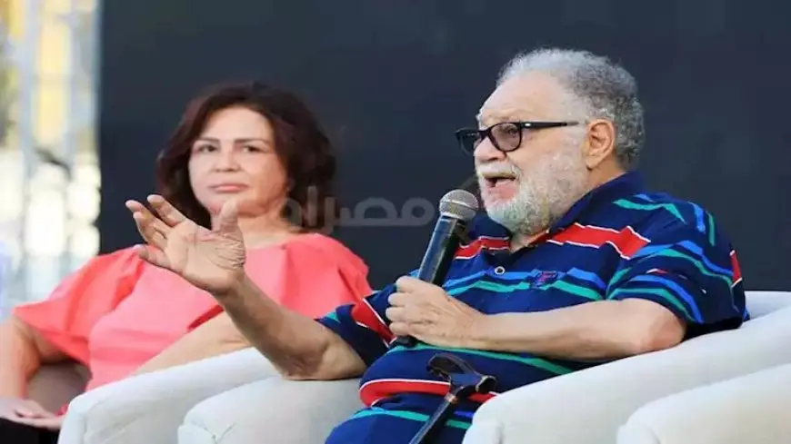 “أنبل النبلاء وأصدق الأصدقاء”.. تأثر يحيي الفخراني بسبب نبيل الحلفاوي من حفل “الأفضل”