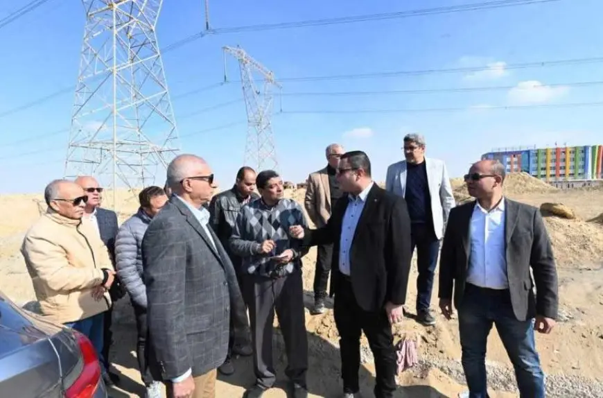 وزير الإسكان يتفقد الأعمال الجارى تنفيذها بمدينة الشروق ويوجه بتلافى الملاحظات والانتهاء منها في أسرع وقت