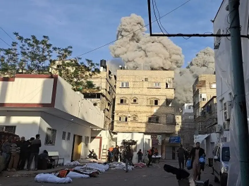 قصف غير مسبوق ومطالب بإخلائه.. ماذا نعرف عن مستشفى كمال عدوان منقذ حياة الفلسطينيين بشمال غزة؟