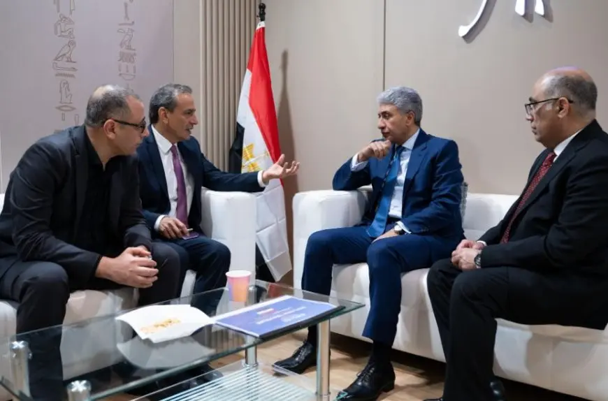 وزير السياحة يناقش آليات زيادة الحركة الوافدة لمصر من إسبانيا وأمريكا اللاتينية