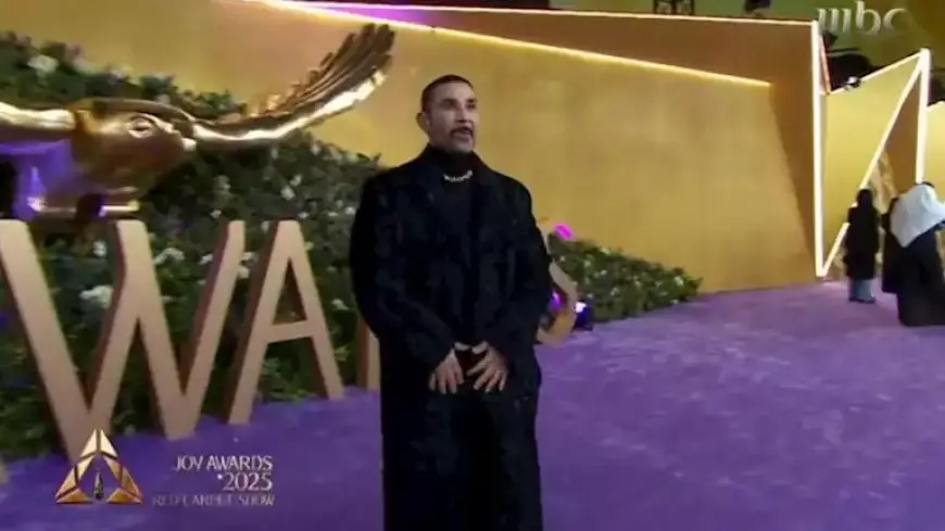 5 ملايين جنيه.. أحمد سعد يفتح مزادا على بالطو حفل “Joy Awards”