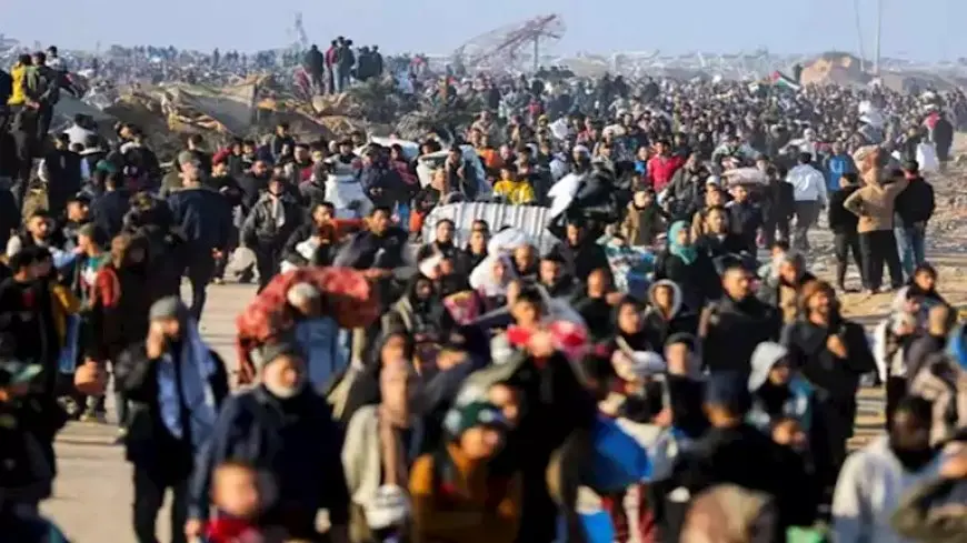 مسيرات العودة.. سائرون وراكبون: مواكب الفلسطينيين إلى شمال غزة- صور وفيديو