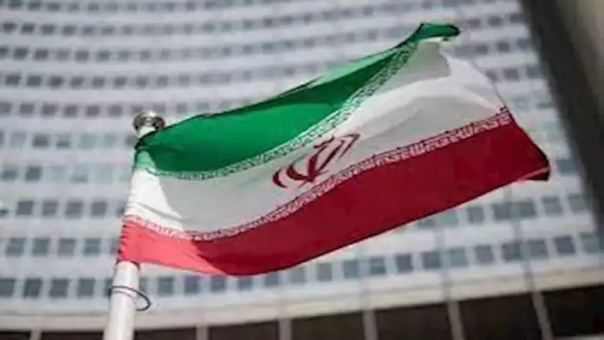 الإيرانيون يرفعون شعار”الموت لأمريكا” و”الموت لإسرائيل” فى احتفالات إحياء ذكرى ثورة 1979