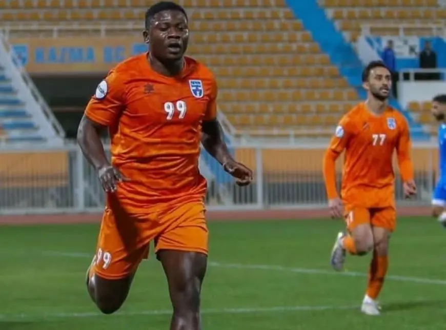سامسون أكينيولا يُحرج مسؤولي نادي الزمالك