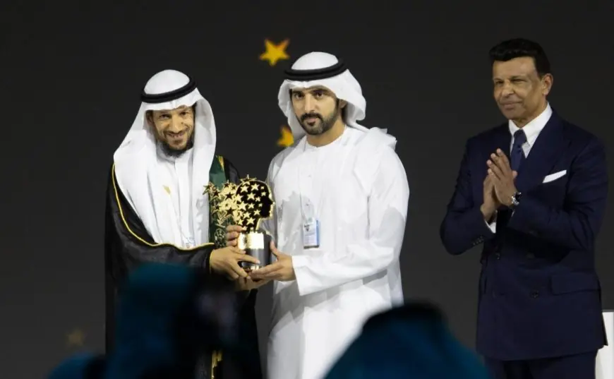فوز سعودي بجائزة المعلم العالمية وقيمتها مليون دولار في دبي