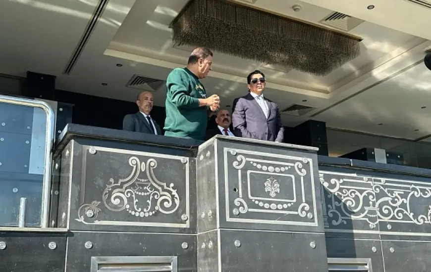 وزير الرياضة يطمئن علي أعمال الصيانة باستاد القاهرة الدولي
