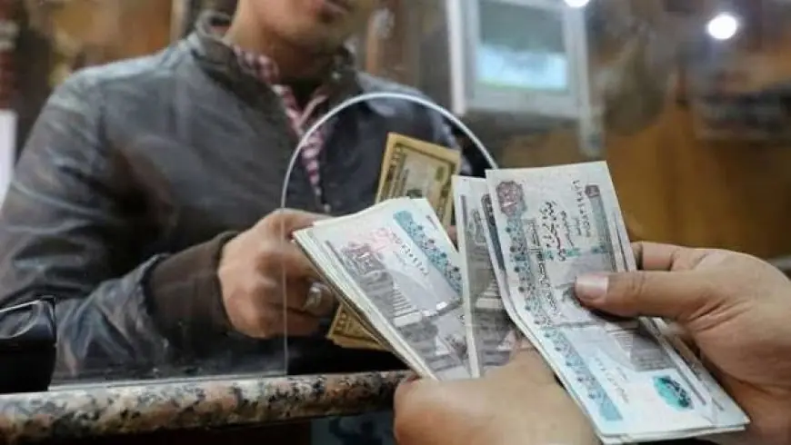 نائب رئيس اتحاد العمال: لابد من إجراءات ضرورية لضمان وصول زيادة الأجور للمواطن وليس التاجر