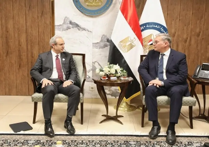 على هامش إيجبس 2025.. وزير البترول يلتقي وفد شركة سيمنز إنرجى العالمية