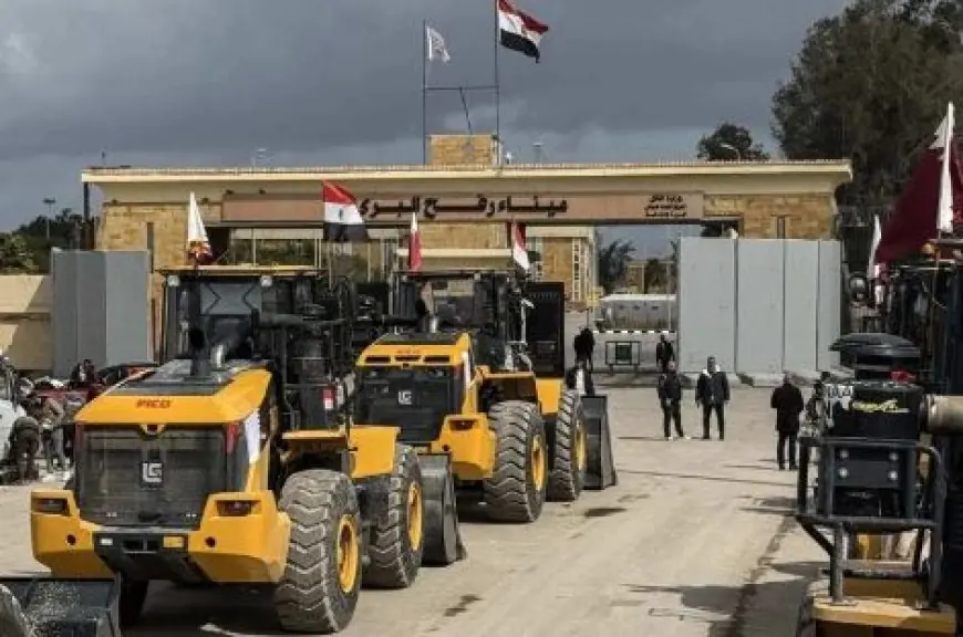 القاهرة الإخبارية: وصول معدات إعادة الإعمار إلى قطاع غزة