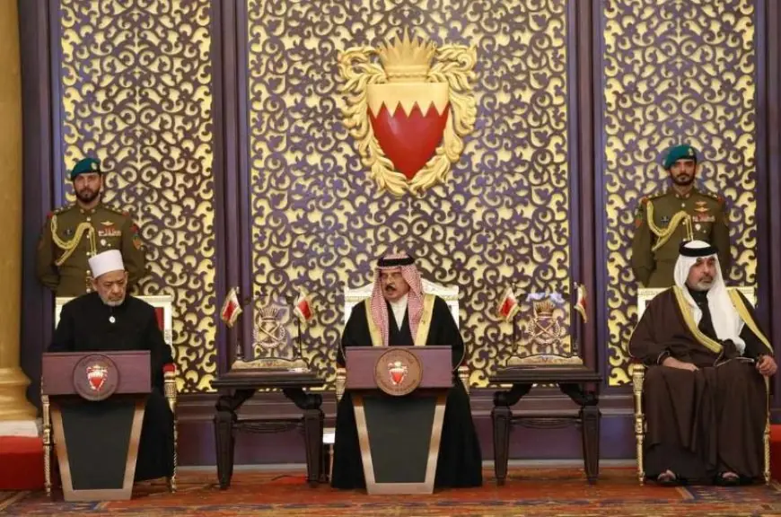 ملك البحرين: نستجيبُ اليوم لنداءِ شيخ الأزهر التاريخي مؤتمرِ الحوارِ الإسلامي– الإسلامي