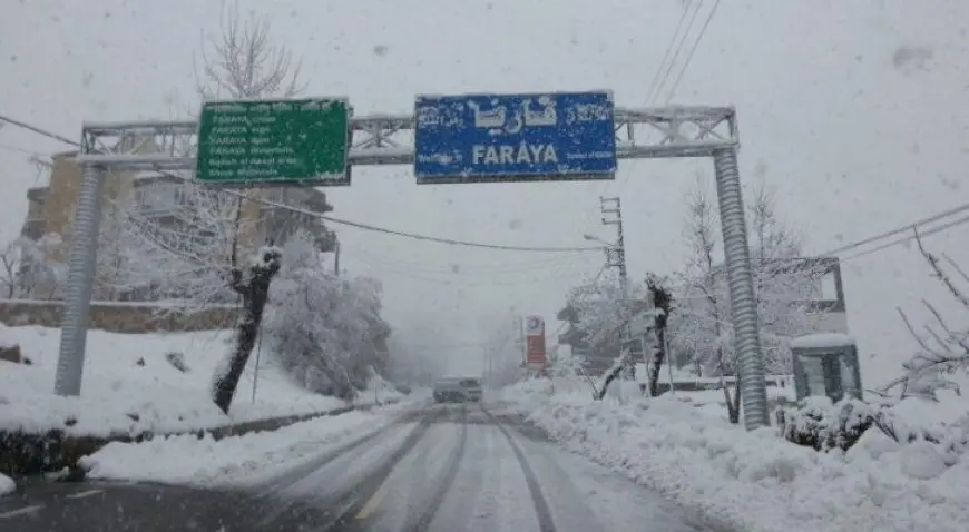 الثلوج تغطي لبنان.. إغلاق مدارس وقطع طرق وعزل قرى
