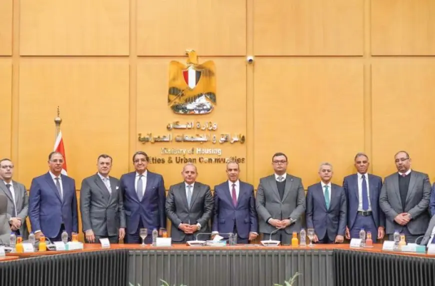 بنك مصر يوقع بروتوكول تعاون مع هيئة المجتمعات العمرانية الجديدة و«إى فاينانس» لتيسير عمليات الدفع لمبادرة (بيتك فى مصر)