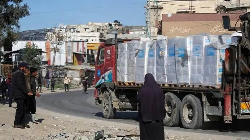 نتنياهو ينقلب على اتفاق وقف إطلاق النار بغزة ويبتز بالمساعدات.. وحماس تندد بالقرار وتصفه بجريمة حرب
