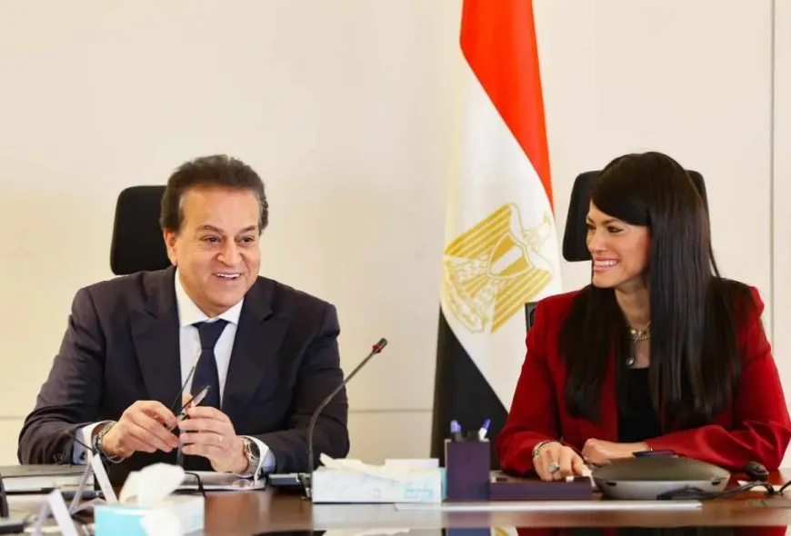وزيرا الصحة والتخطيط يبحثان الموازنة الاستثمارية لقطاع الصحة للعام 2025-2026