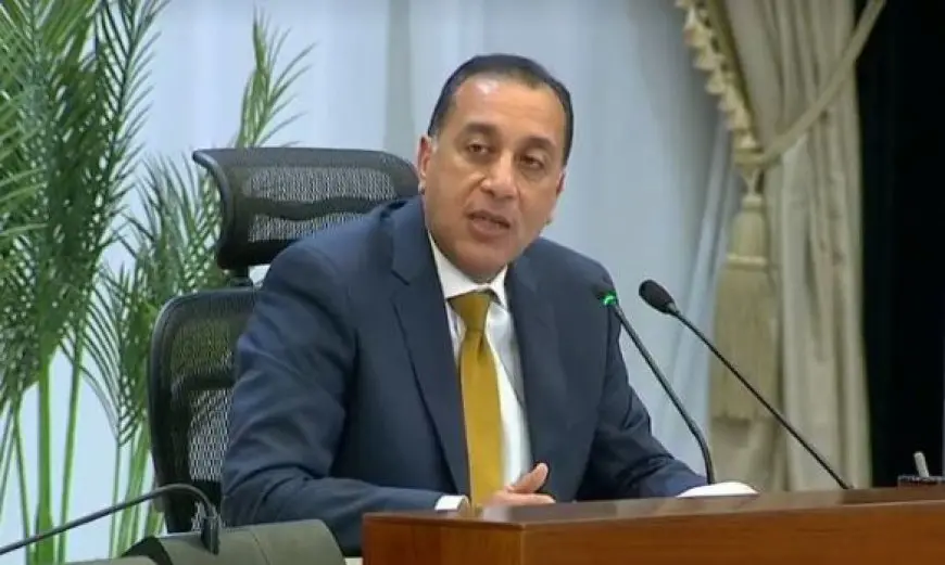 رئيس الوزراء يعلن اكتشافا جديدا للزيت والغاز في حقل الفيوم 5