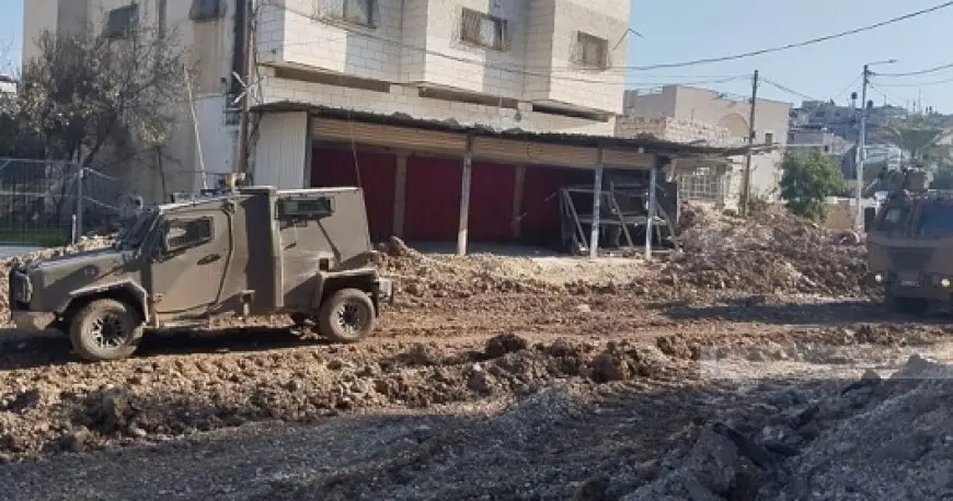 الاحتلال يخطر بهدم 17 منزلا إضافيا في مخيم نور شمس شرق طولكرم