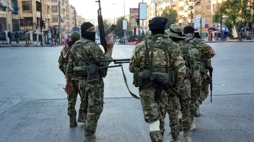 الدفاع السورية: تحركنا لدعم الأمن ونجحنا في تطويق فلول النظام السابق