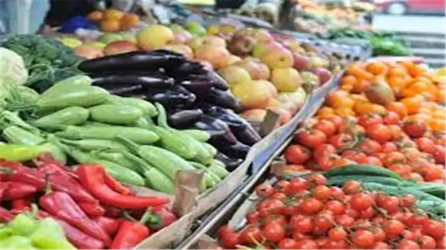 5 جنيهات لكيلو الطماطم..أسعار الخضروات والفاكهة في سوق العبور اليوم