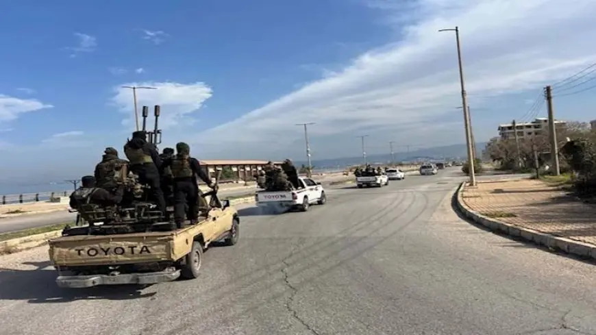 الجيش السوري يمنع الاقتراب من أي منزل بالساحل إلا بأوامر القيادة
