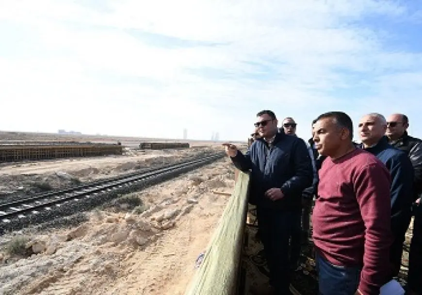 وزير الإسكان يوجه بضغط أعمال الواجهات وتنسيق موقع سكن لكل المصريين في العلمين الجديدة