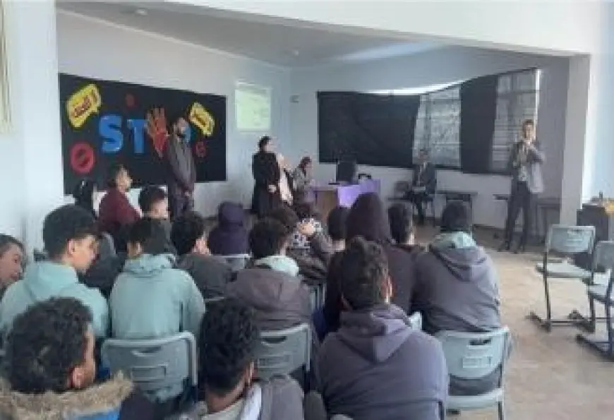 الداخلية تواصل عقد لقاءات مع طلبة المدارس والجامعات للتوعية بمخاطر المخدرات