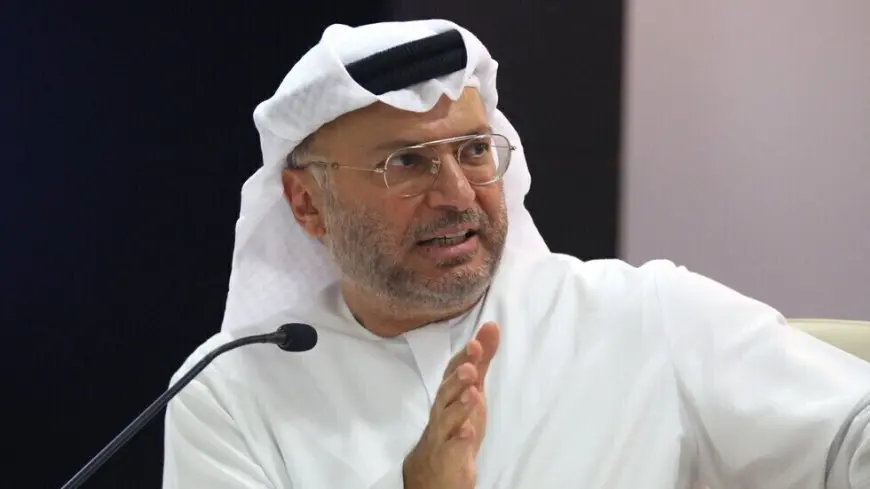 الخارجية الإيرانية: قرقاش يزور طهران حاملا رسالة من ترامب