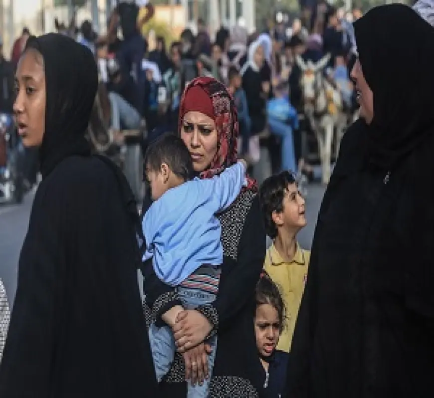 ضابط إسرائيلي يقر باستخدام الفلسطينيين دروعا بشرية في غزة