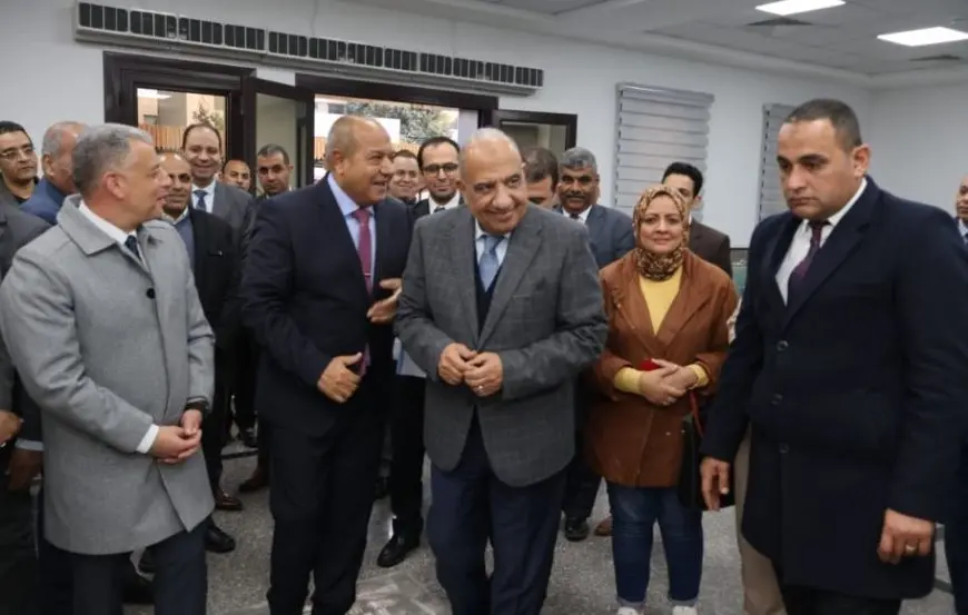 وزير الكهرباء ومحافظ الإسماعيلية يفتتحان مركز البيانات التبادلي وخدمة المستثمرين
