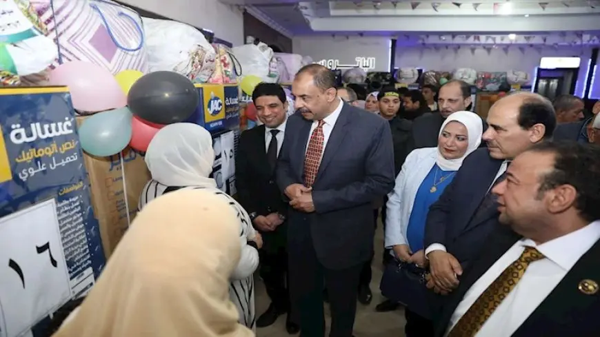 محافظ سوهاج يسلم 40 جهاز عروس للفتيات المقبلات على الزواج -صور