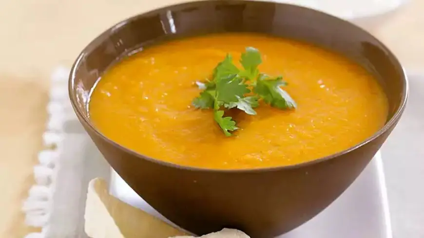 أكلة يعشقها الملايين.. فوائد تناول شوربة العدس في الإفطار