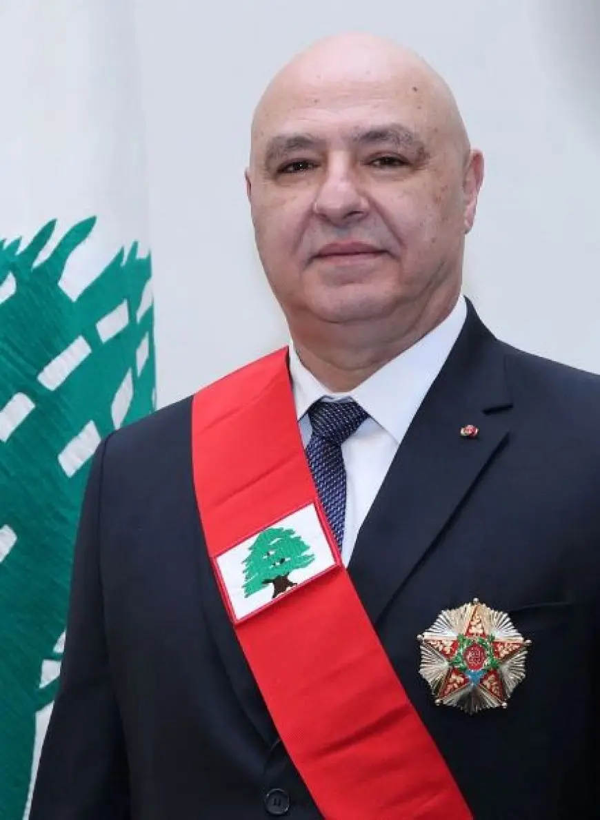 الرئيس اللبناني يطلب من الجيش التحقيق في إطلاق صواريخ من الجنوب تجاه إسرائيل