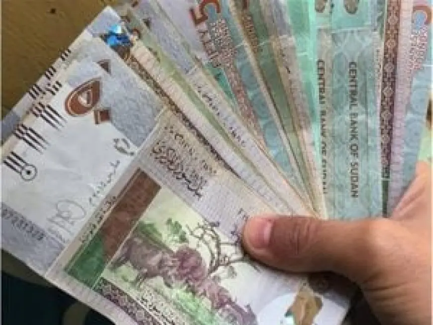 سعر الجنيه السوداني لم يتأثر إيجابا باستعادة الجيش السيطرة على مقر البنك المركزي الرئيسي في الخرطوم