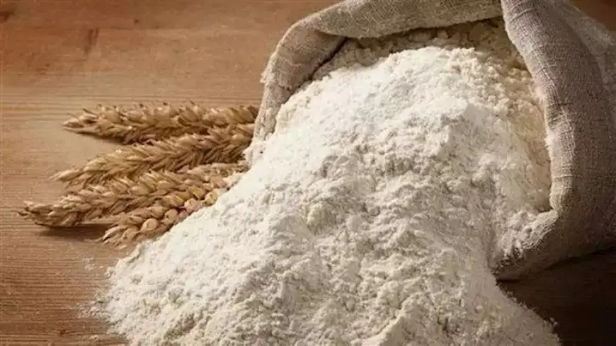 انخفاض أسعار الدقيق والسكر والعدس اليوم الأحد بالأسواق