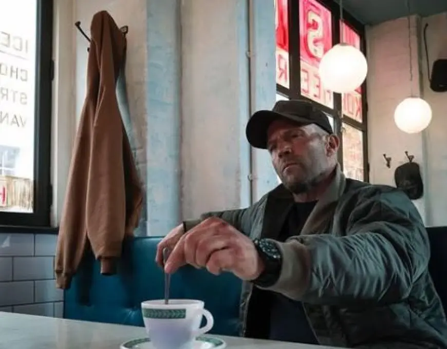 جايسون ستاثام يروج لفيلمه الجديد Working Man قبل عرضه بيومين