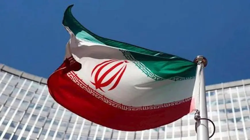“واحدة من المئات”.. طهران تكشف الستار عن مدينة صاروخية تحت الأرض (فيديو)