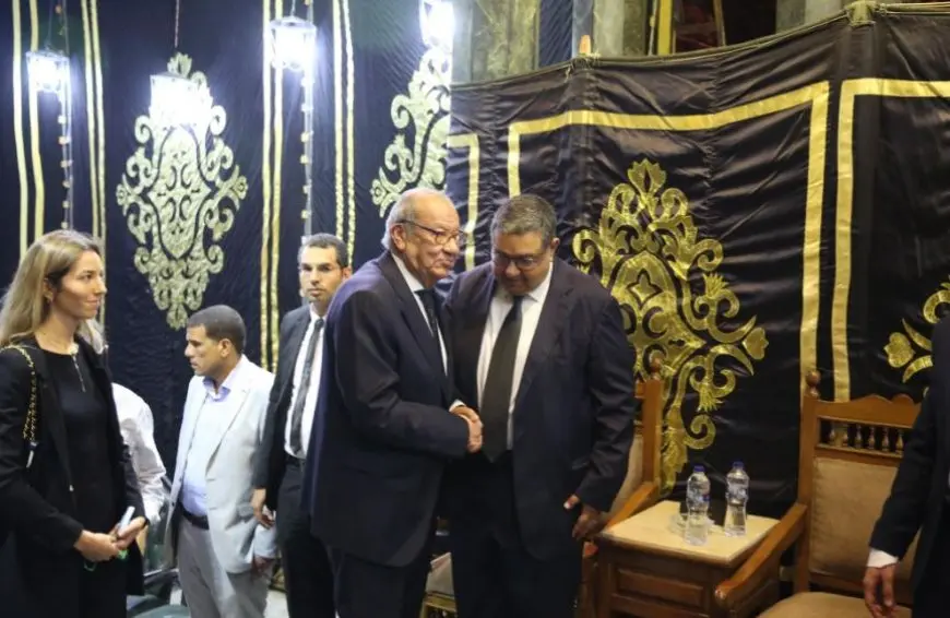 إبراهيم المعلم يقدم واجب العزاء في قرينة الكاتب الراحل أحمد بهاء الدين