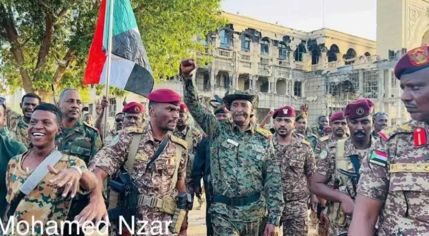 البرهان من داخل القصر الجمهوري: الخرطوم حرة
