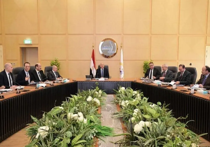 وزير النقل: خطة طموحة لتحديث أسطول شركات نقل الركاب والبضائع التابعة للوزارة