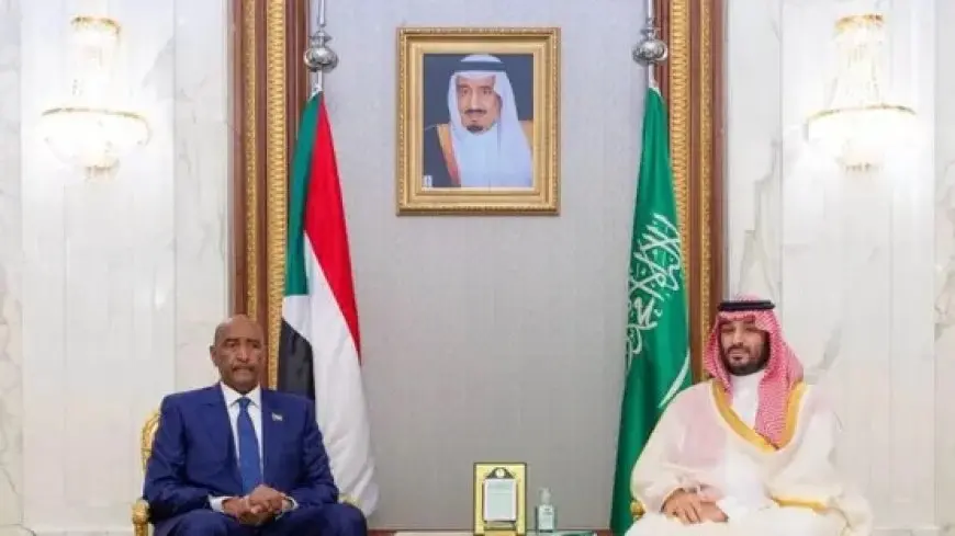 ولي العهد السعودي يبحث مع البرهان مستجدات الأوضاع في السودان