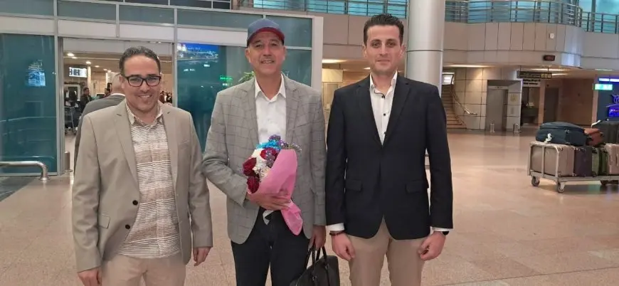 استقبال رسمي من نادي بيراميدز لبعثة الجيش الملكي في القاهرة