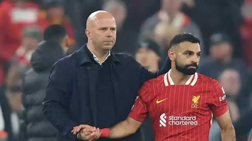 “اللاعب الإيطالي رائع”.. مدرب ليفربول يكشف عن أزمة يسببها محمد صلاح لزميله كييزا