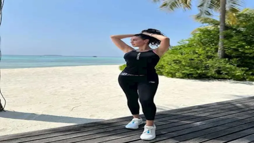 ياسمين صبري تقضي إجازة العيد في المالديف.. والجمهور يغازلها (صور)