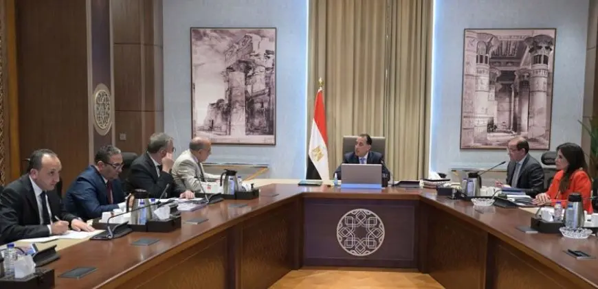 مدبولي: الحكومة تتابع باستمرار جهود الجهات المعنية لتوفير مختلف المنتجات البترولية